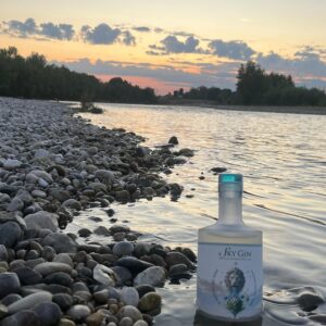 Dove l’acqua scorre libera, anche lo spirito trova la sua strada.